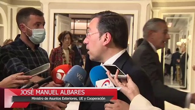 Gobierno asegura transparencia y la oposición pide responsabilidades por espionaje