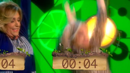 TORTAZO EN PLENO DIRECTO: Belén Esteban se la pega en Sálvame y acaba en el hospital