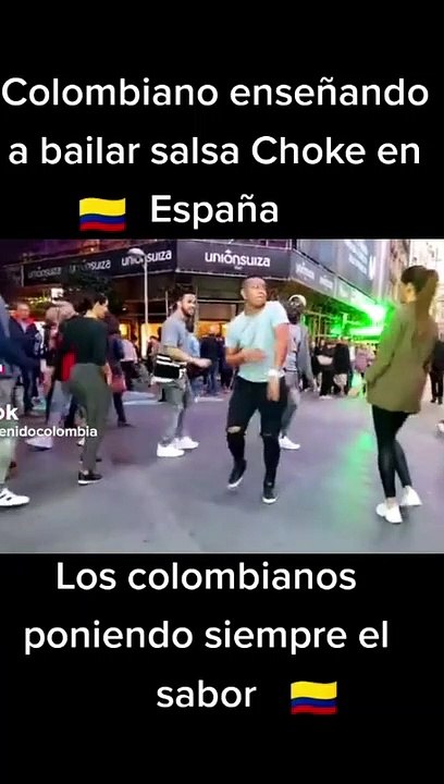 Españoles aprendiendo a bailar salsa choke de Cali-Colombia****Spaniards learning to dance salsa choke from Cali-Colombia
