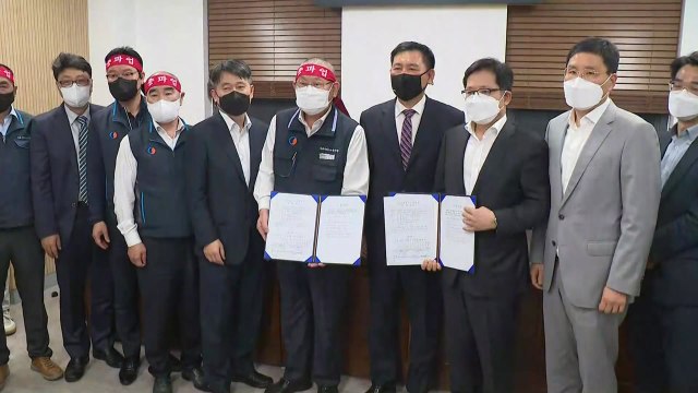 서울 시내버스 노사 협상 극적 타결...오늘 첫차부터 정상 운행 / YTN