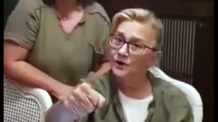 72 yaşında tutuklanan Mücella Yapıcı'nın şarkılı vedası: Meydan okuyorum...