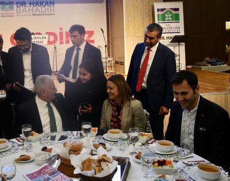 AK Parti Genel Başkanvekili Yıldırım, İstanbul'da katıldığı iftarda konuştu Açıklaması