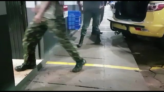 Irmãos gêmeos são detidos ao ir caçar com duas espingardas calibre 22 adulteradas