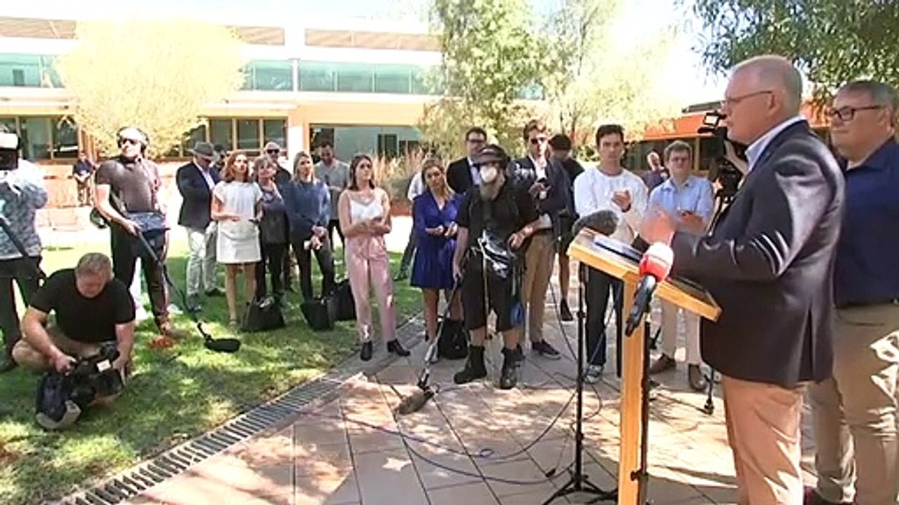 PM campaigns in North Queensland, seeking to secure Townsville