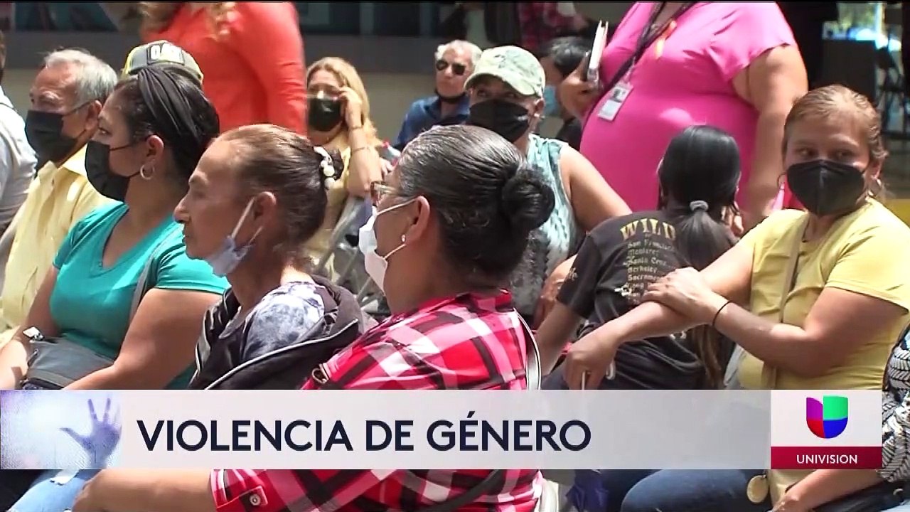 Existe un programa de orientación para mujeres víctimas de violencia. Entérese cómo puede recibir ayuda.