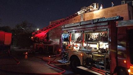 Ankara’da restorantta çıkan yangın, paniğe neden oldu