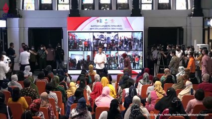 Presiden Jokowi Tinjau Penyaluran BLT Minyak Goreng Kepada Masyarakat