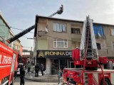Ümraniye'de 3 katlı binanın çatısında çıkan yangın söndürüldü