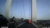 15 Temmuz Şehitler Köprüsü çıkışında motosiklet kazası