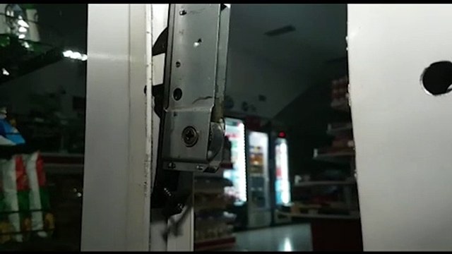 Farmácia é alvo de arrombamento na Av. Tancredo Neves; os dois ladrões estavam acompanhados por um cachorro