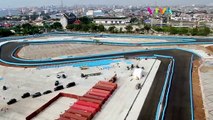 Jokowi Ditemani Anies Jajal Aspal Pertama Sirkuit Formula E