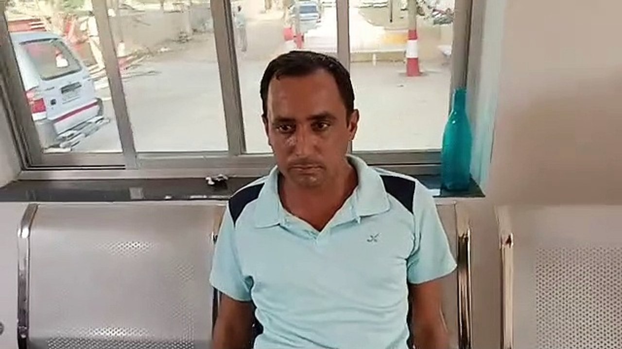 बीएड कॉलेज में हाजरी के मांगे 30 हजार रुपए, 18 हजार लेते हुए कर्मचारी गिरफ्तार