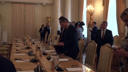 Lavrov szerint az USA proxy háborút vív Ukrajnában