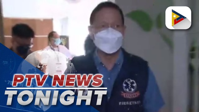 Sec. Duque personally administers COVID-19 vaccines to 2 immunocompromised individuals in Quezon City