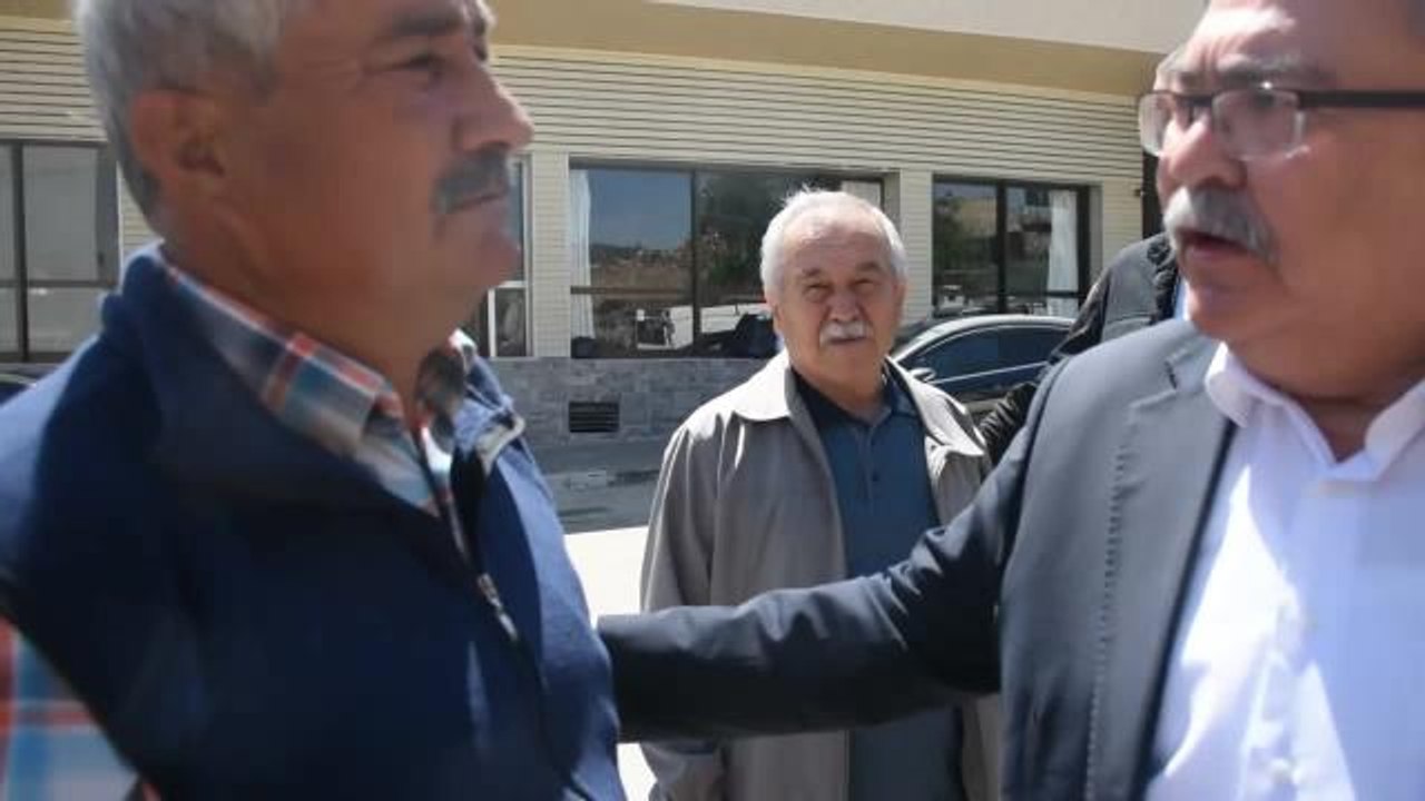 Aydınlı Çiftçi: Bir Cıvatayı 75 Kuruşa Alıyordum, 7 Lira Oldu. Ak Parti'ye Oy Verdim, Pişmanım