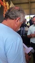 Zico provoca alvoroço em escola pública de Brasília