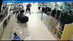 Vídeo: Armado, bandido assalta loja de eletrônicos e prejuízo chega aos R$ 80 mil