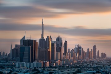 Moody's  تمنح الإمارات تصنيف "AA2" ونظرة مستقبلية مستقرة