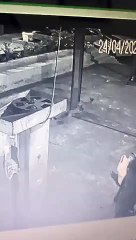 Homem é filmado furtando cabos de elevador para comprar crack e acaba preso