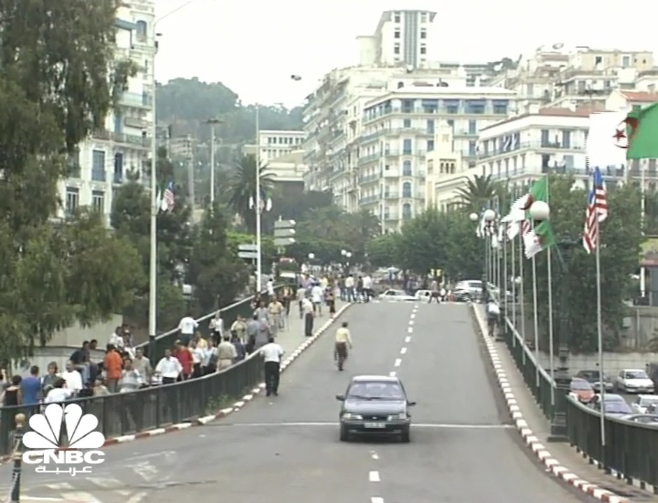 الجزائر تفرض رسوماً جمركية على عدد من المنتجات...