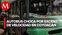 En CdMx, transporte público choca contra árbol en Coyoacán; hay varios lesionados