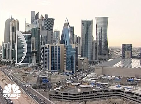 قطر تقلص ساعات العمل للقطاعين الخاص والعام لـ 6 ساعات