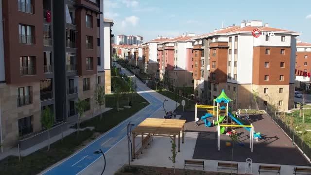 Bakan Kurum: "36 bin konut ile cumhuriyet tarihinin en büyük deprem dönüşümlerini Elazığ ve Malatya'da yapmış olduk"