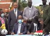 حكومة السودان توقع رسميا على اتفاق سلام مع فصائل الحركات المسلحة