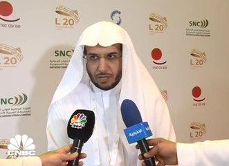 نائب وزير العدل السعودي: القضاء العمّالي في المملكة قلص مدد حل المنازعات إلى 23 يوماً