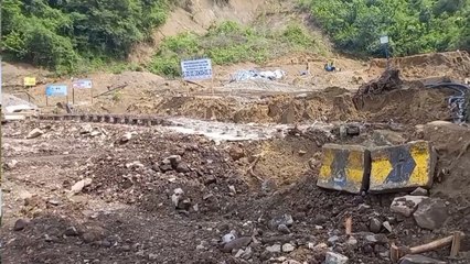 Waspada Jalan Ambles di Jalur Mudik Bandung-Cirebon