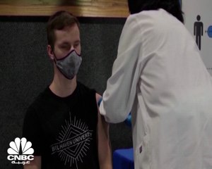 "الجرعة المعززة" للقاح كورونا.. جدل جديد في ملف الجائحة