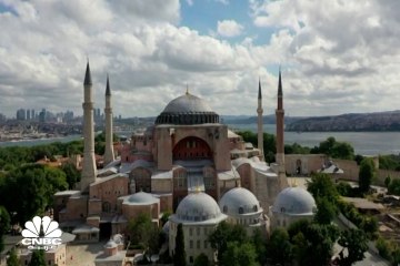 محادثات بايدن وأردوغان تكبح انخفاض الليرة التركية