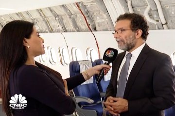 نائب رئيس المبيعات والتسويق التجاري في "Boeing" لـCNBC عربية: استبدال طائرات الجيل القديم سيوفر الوقود من 15% إلى 20%