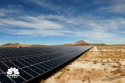 Rystad Energy: نصف مشاريع الطاقة الشمسية في 2022 مهددة بسبب ارتفاع تكاليف المواد