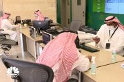 4.5 مليار دولار حجم تمويل البنك الأهلي السعودي لمشاريع الطاقة النظيفة بالمنطقة