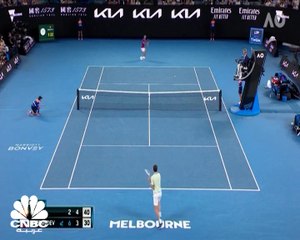 "كونور ماكغريغور" يتصدر قائمة الرياضي الأعلى دخلا خلال 2021