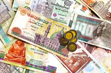 الجنيه المصري يرتفع 16% امام الدولار