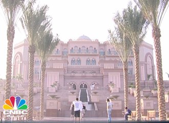 أبوظبي تتوقع نمو اقتصادها المحلي بنسبة 4% في العام المقبل