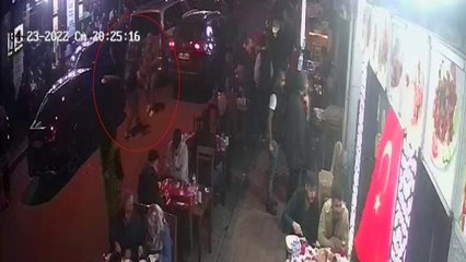 Son dakika: Fatih'te bıçaklı dehşet kamerada : 1 ölü