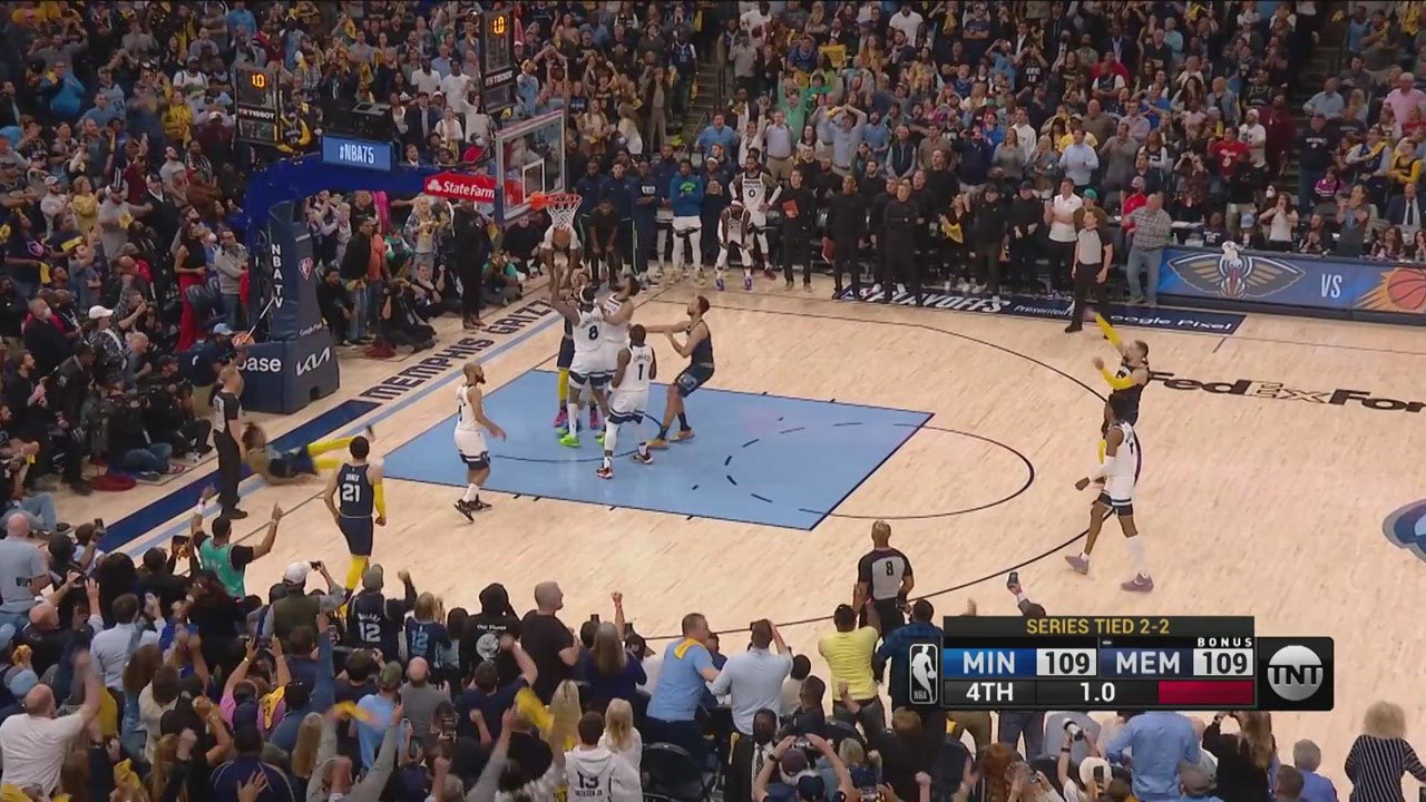 Ja Morant snatches win with last-second layup