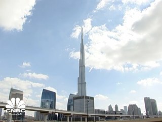 مجلس الوزراء يعتمد قرار منح المستثمرين ورواد الأعمال إقامة تصل لعشر سنوات