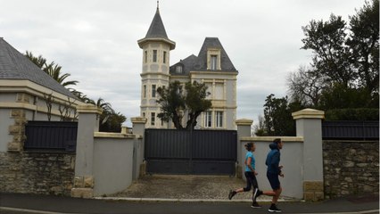 FEMME ACTUELLE - Guerre en Ukraine : sanctions contre Vladimir Poutine, son ancienne femme, Lioudmila, trouve refuge dans le sud de la France