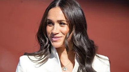 ‘Couldn’t resist celebrity buffet’ Meghan accused of using royal links to plot deals
