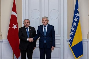 Şentop, Bosna Hersek'te Dzaferovic ile görüştü