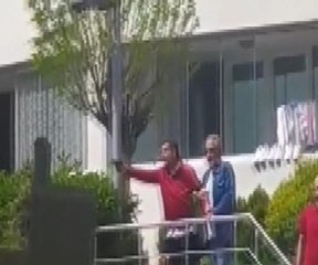 Esenyurt'ta gerginliğin bitmediği sitede bu kez  silahlı kavga çıktı