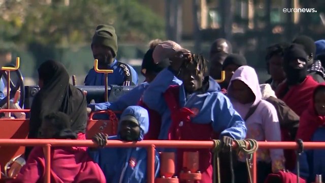 مصرع مهاجر وفقدان 26 آخرين في غرق قاربٍ قبالة جزر الكناري الإسبانية