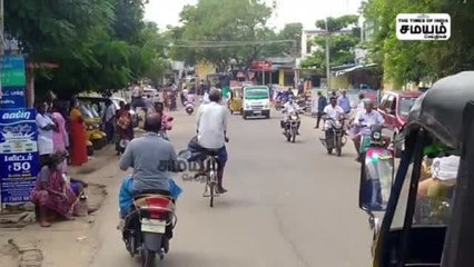 "அஜாக்கிரதை" செல்போன், பணம் கோவிந்தா; போலீசார் வலைவீச்சு!