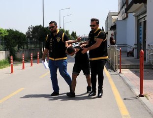 Son dakika... TAKSİYİ KAÇIRAN ŞÜPHELİ TUTUKLANDI, DURAK SAHİBİNDEN ALACAĞI OLDUĞUNU SÖYLEDİ