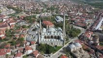 Edirne'deki Üç Şerefeli Camisi farklı yapısıyla ön plana çıkıyor