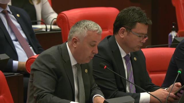 CHP'li Arık, TBMM'de Otizmli Bir Gencin Odasının Fotoğrafını Gösterdi: Bir İnsan Evladı Bu Şartlarda Nasıl Yaşar?